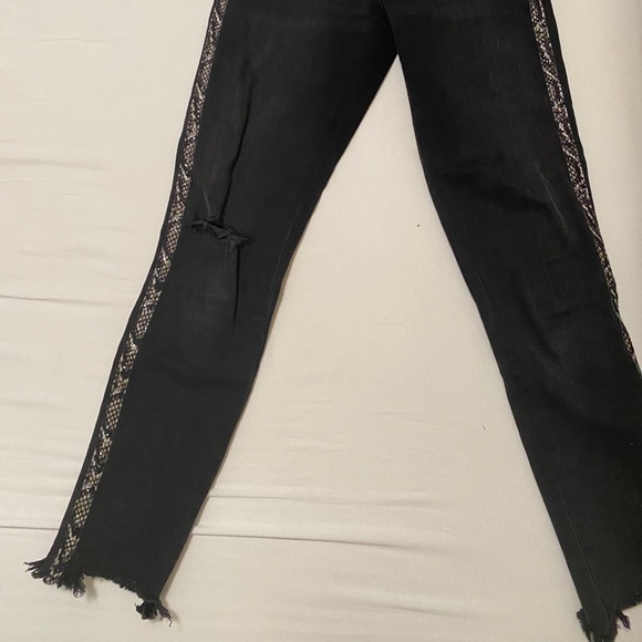 Fitted black jeans - Picture 2 of 2